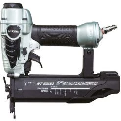 HIKOKI Cloueur Finition Bois Mini-brads Calibre 18 L.15-50mm - NT50AE2L2Z